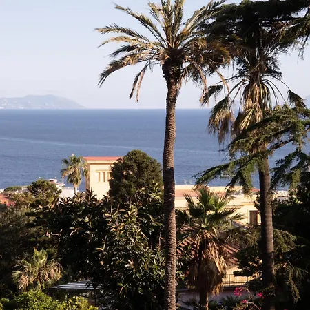 The Britannique Naples, Curio Collection By Hilton Hotel