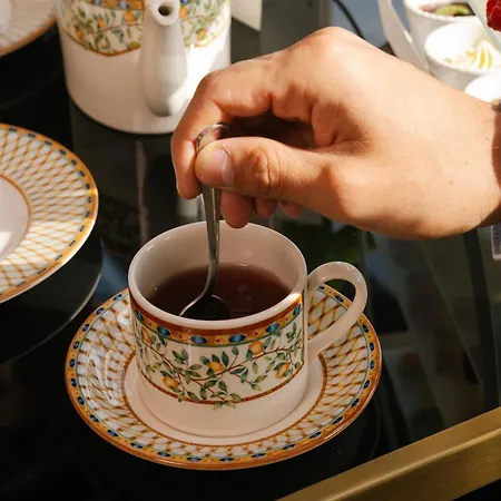 ザ ブリタニック ネープルズ キュリオ コレクション バイ ヒルトン ナポリ