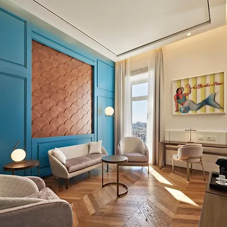 The Britannique Naples, Curio Collection By Hilton Hotel 5*