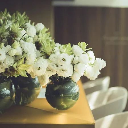 Hotel De Bonart Naples, Curio Collection By Hilton Neapol