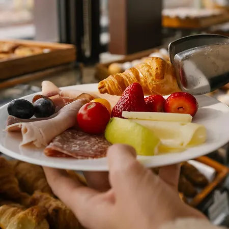 De Bonart Naples, Curio Collection By Hilton Hotel