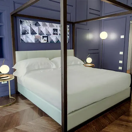 De Bonart Naples, Curio Collection By Hilton
