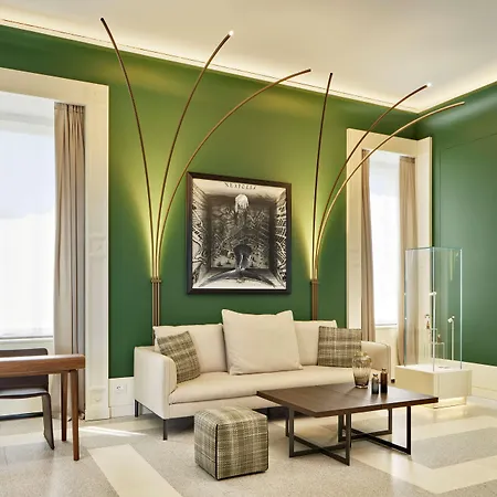 De Bonart Naples, Curio Collection By Hilton 5*