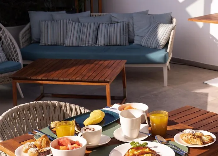 酒店 De Bonart Naples, Curio Collection By Hilton 那不勒斯