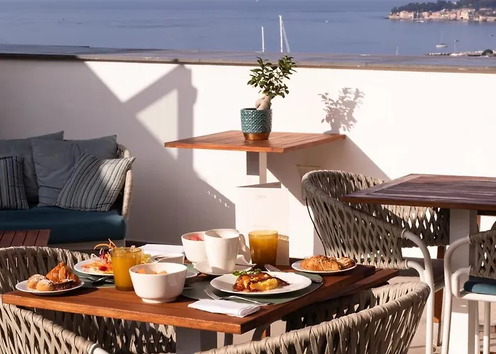 酒店 De Bonart Naples, Curio Collection By Hilton 5*