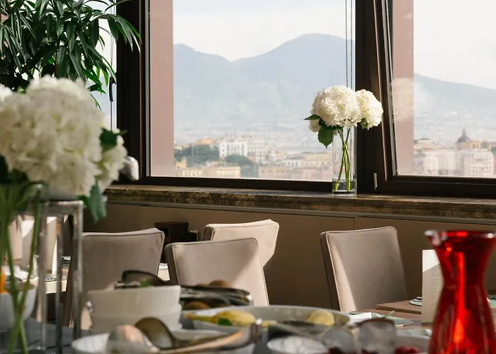 De Bonart Naples, Curio Collection By Hilton 那不勒斯