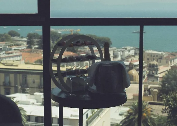 De Bonart Naples, Curio Collection By Hilton 那不勒斯