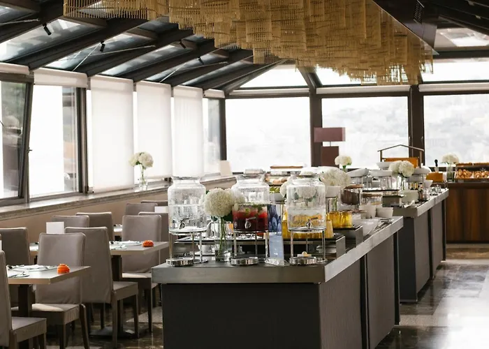 De Bonart Naples, Curio Collection By Hilton 호텔 나폴리