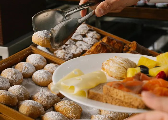 De Bonart Naples, Curio Collection By Hilton 5* 那不勒斯