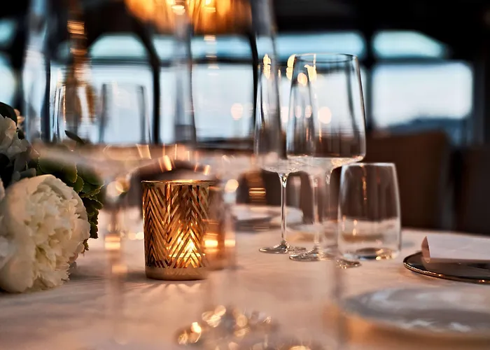De Bonart Naples, Curio Collection By Hilton