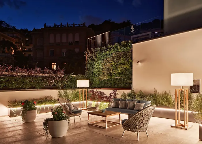 De Bonart Naples, Curio Collection By Hilton 5* 那不勒斯