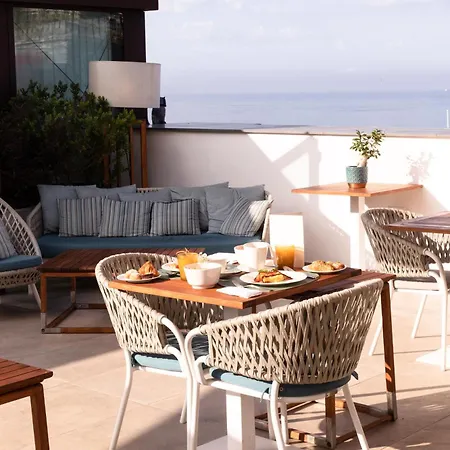 De Bonart Naples, Curio Collection By Hilton فندق