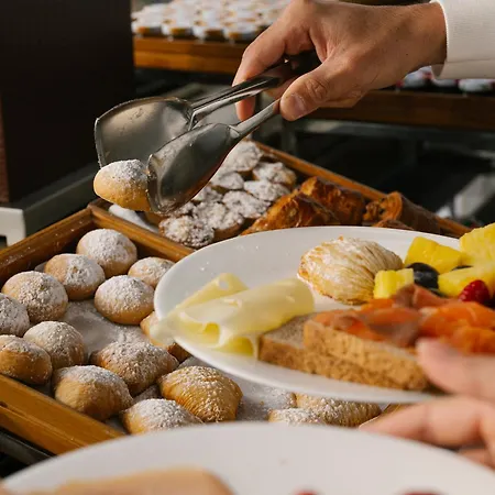 De Bonart Naples, Curio Collection By Hilton 5* Napoli