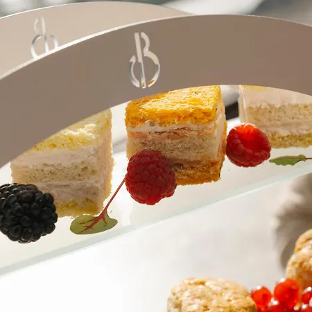 فندق De Bonart Naples, Curio Collection By Hilton 5*