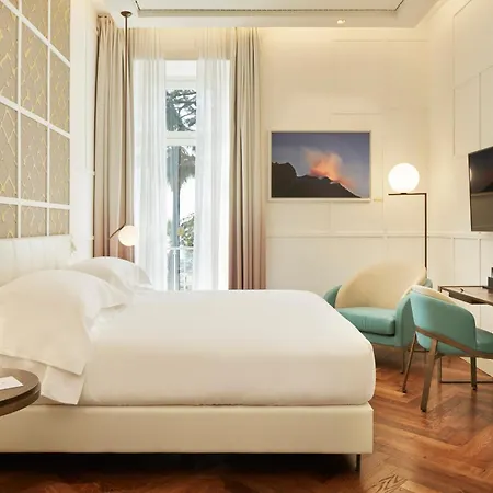 De Bonart Naples, Curio Collection By Hilton מלון 5*