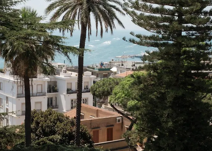 De Bonart Naples, Curio Collection By Hilton 5* Nápoles