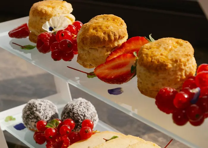 De Bonart Naples, Curio Collection By Hilton Hotel 5*
