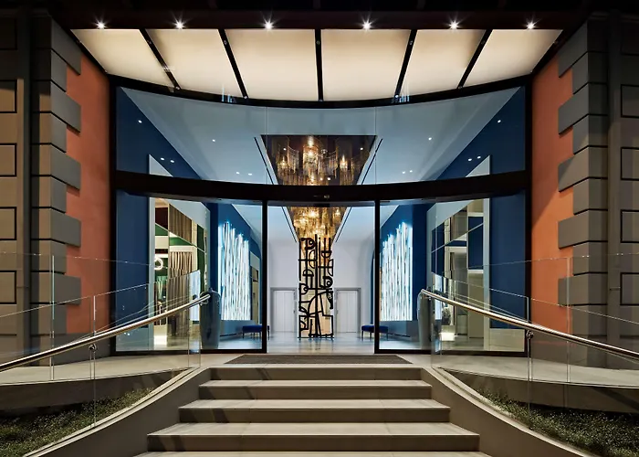 De Bonart Naples, Curio Collection By Hilton Nápoles